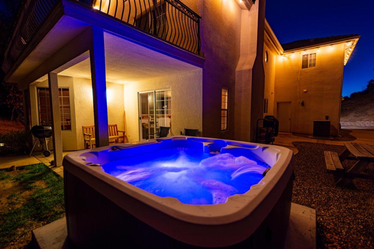 Vila Mountain Majesty With Hot Tub, Pool Table, Generator, Ev Hookup Oakhurst Exteriér fotografie