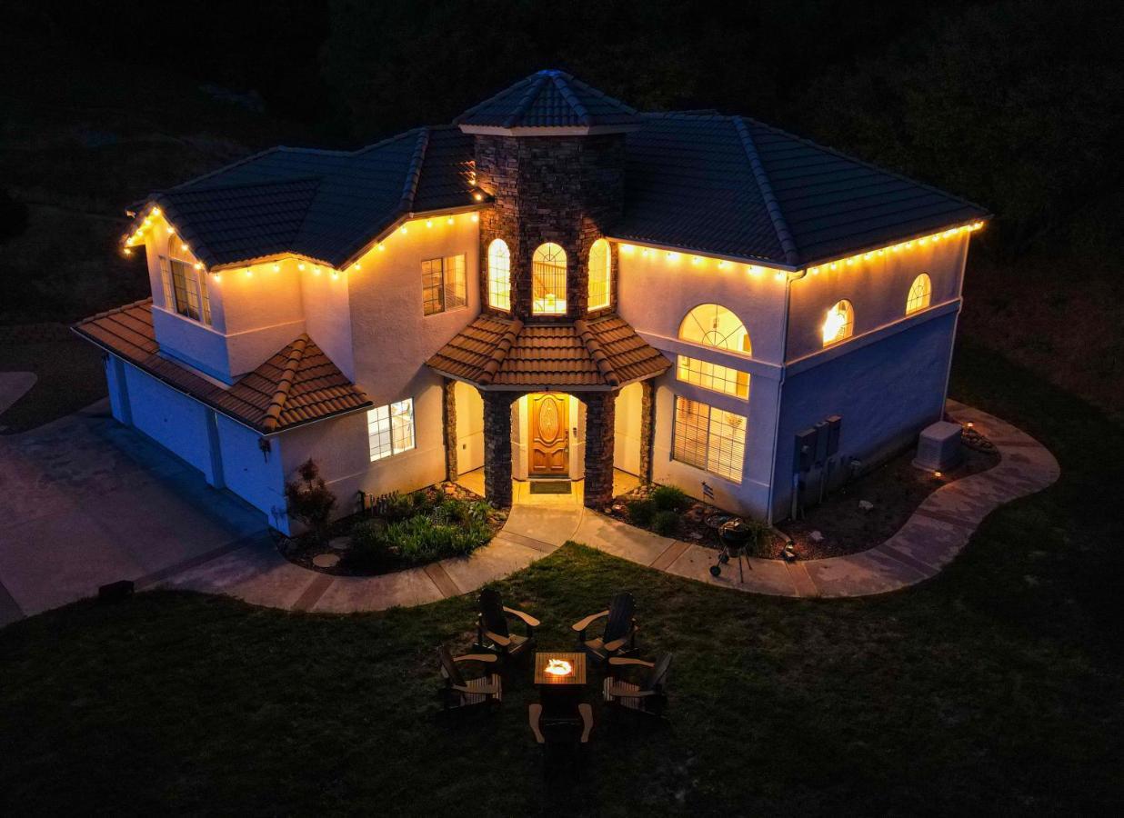 Vila Mountain Majesty With Hot Tub, Pool Table, Generator, Ev Hookup Oakhurst Exteriér fotografie