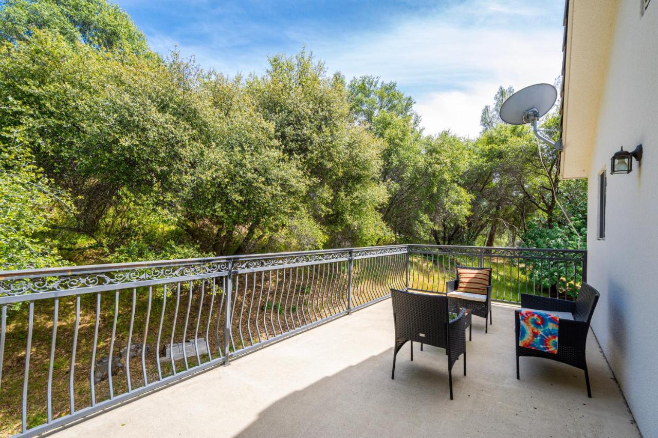 Vila Mountain Majesty With Hot Tub, Pool Table, Generator, Ev Hookup Oakhurst Exteriér fotografie