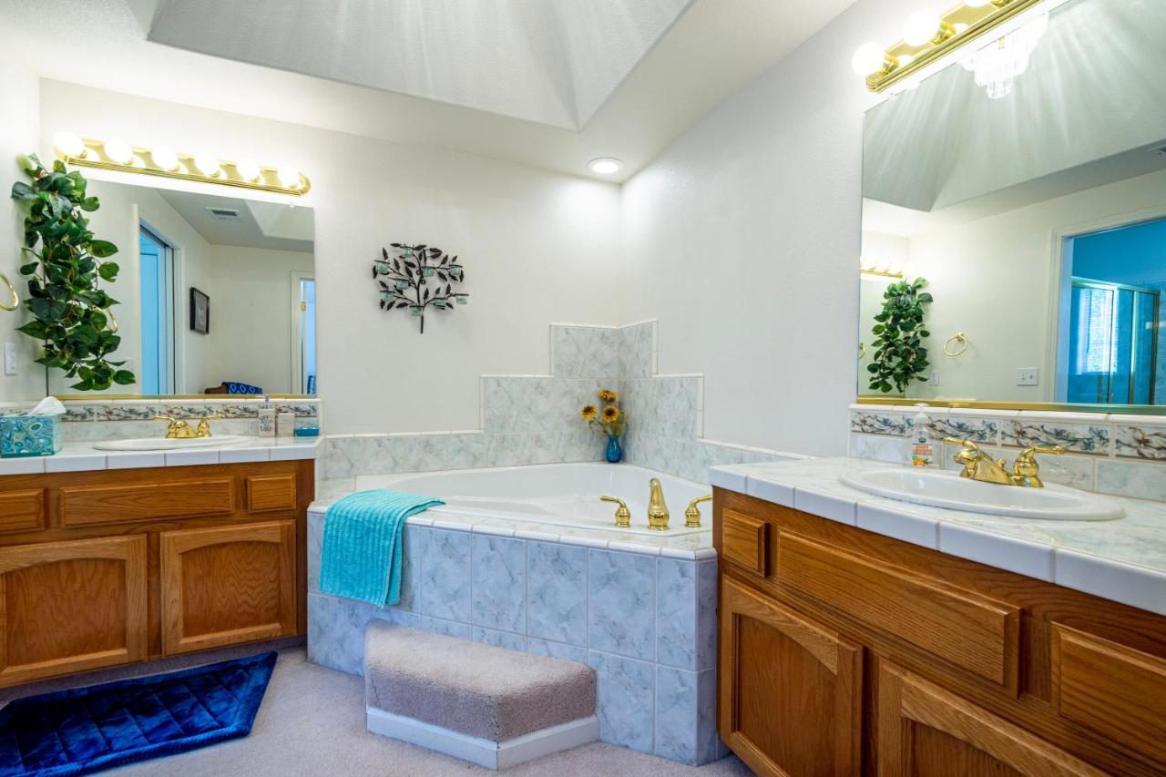 Vila Mountain Majesty With Hot Tub, Pool Table, Generator, Ev Hookup Oakhurst Exteriér fotografie